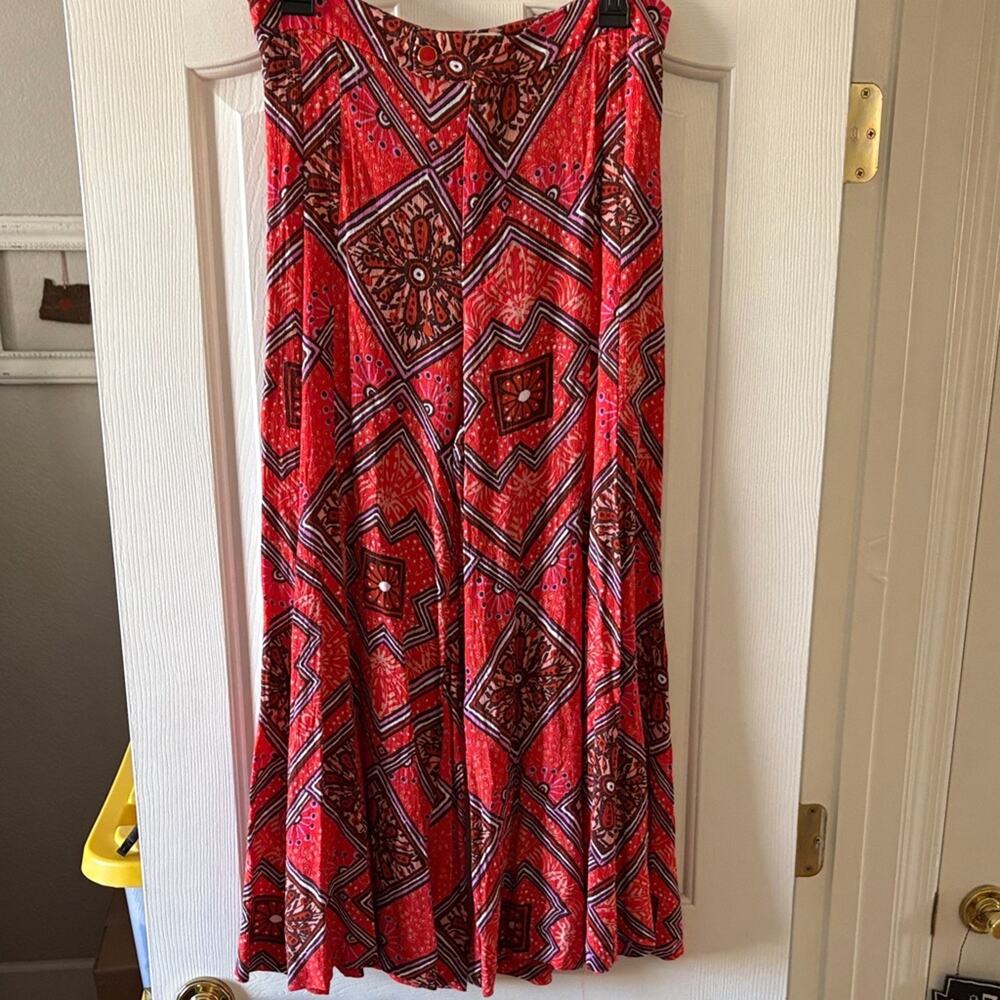 Anthropologie EUC 100% Viscose Geometrically Printed Pants size 6